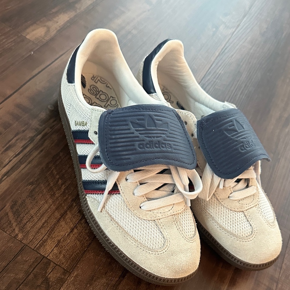 Adidas Samba Shoes in Cream and Navy with Red Stripes